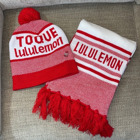 lululemon athletica Accessories - Lululemon Cheer Me On Toque and Scarf Set